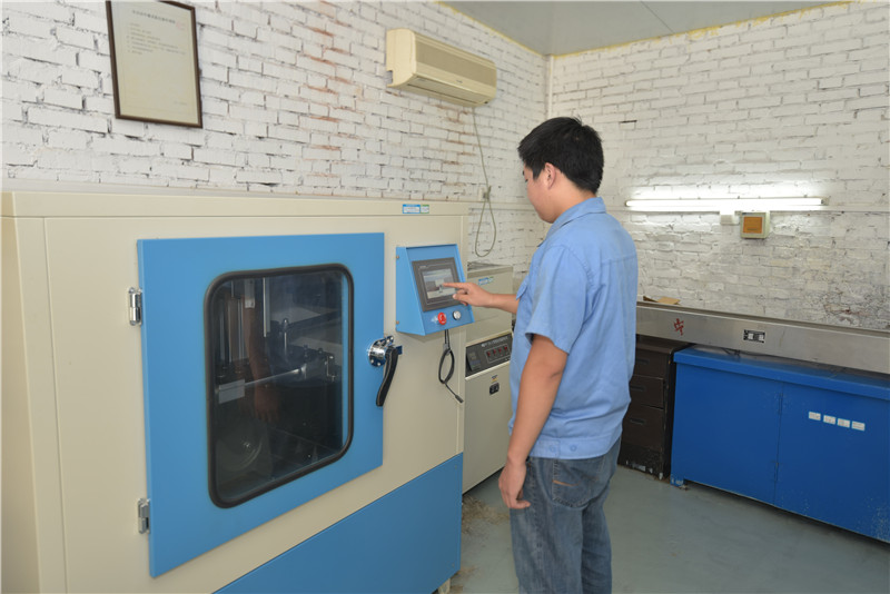 瀝青混合料車轍實驗